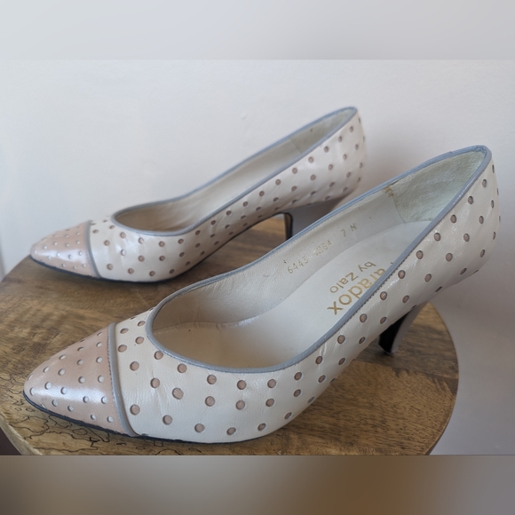 VINTAGE Paradox By Zalo Polka Dot Kitten Heels: Pink, Gray, & Cream (SIZE 7) - Picture 4 of 15